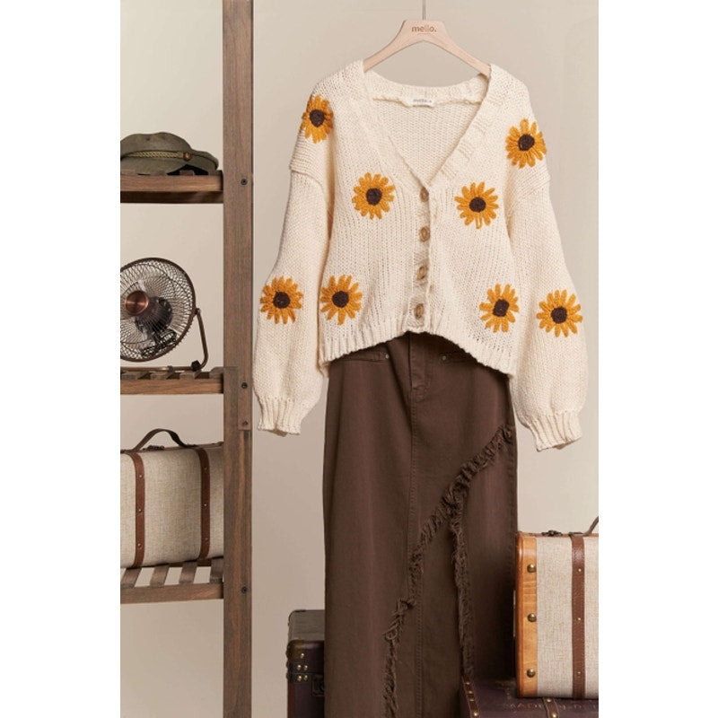 Cárdigan con cuello en V y botones con bordado de girasoles