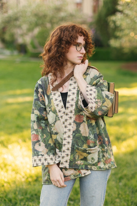 I Dream in Flowers Cozy Bees Fleece Cardigan Kimono Jacket One Size
