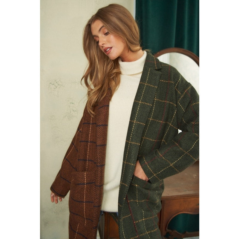 Manteau long à carreaux bicolores marron et olive