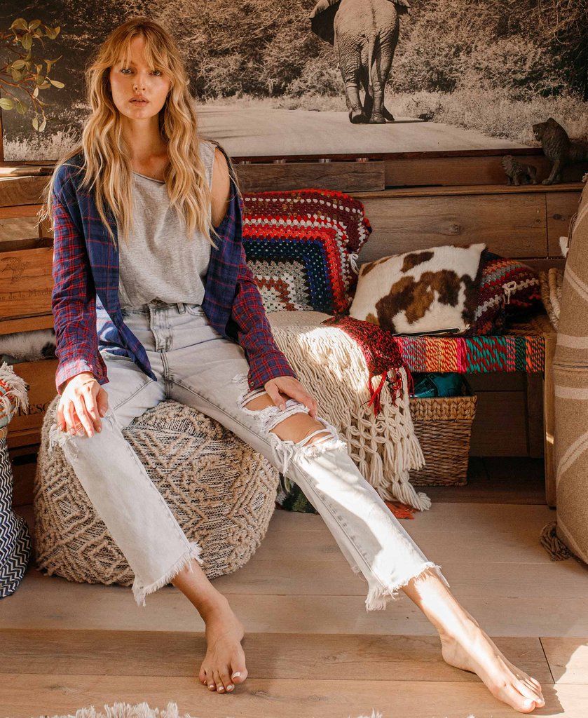 Lyla Distressed Rigid Mom Jeans - Wild Luxe Boutique