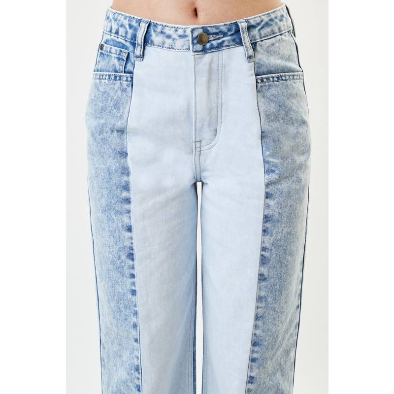 Jean large taille haute délavé à l'acide avec empiècements