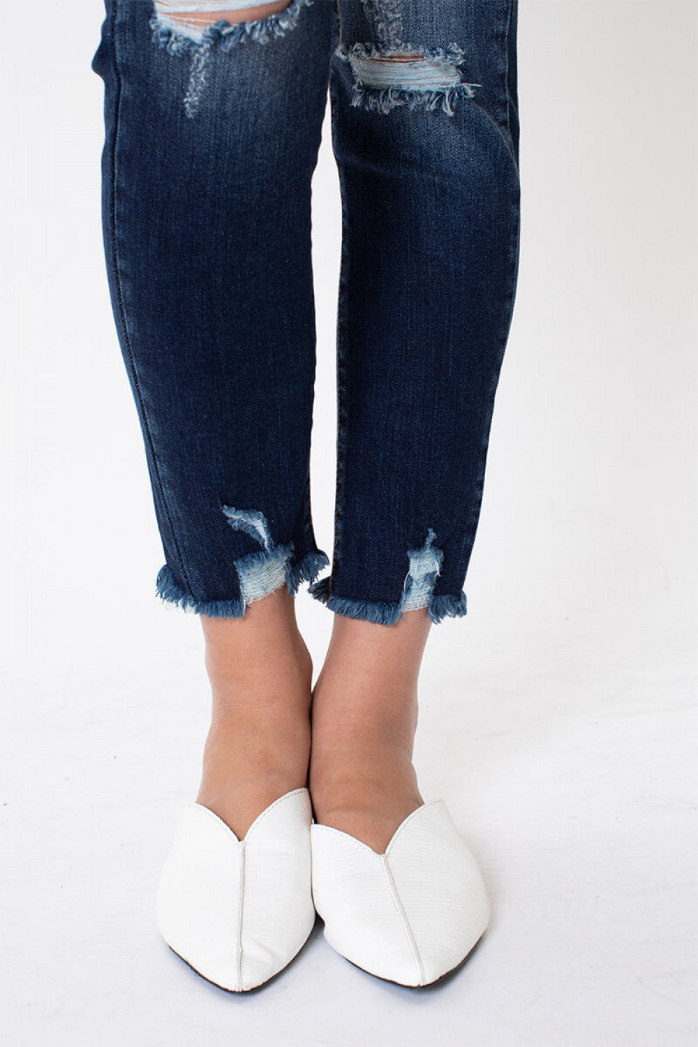 Ava Frayed Ankle Skinny Jeans - Wild Luxe Boutique