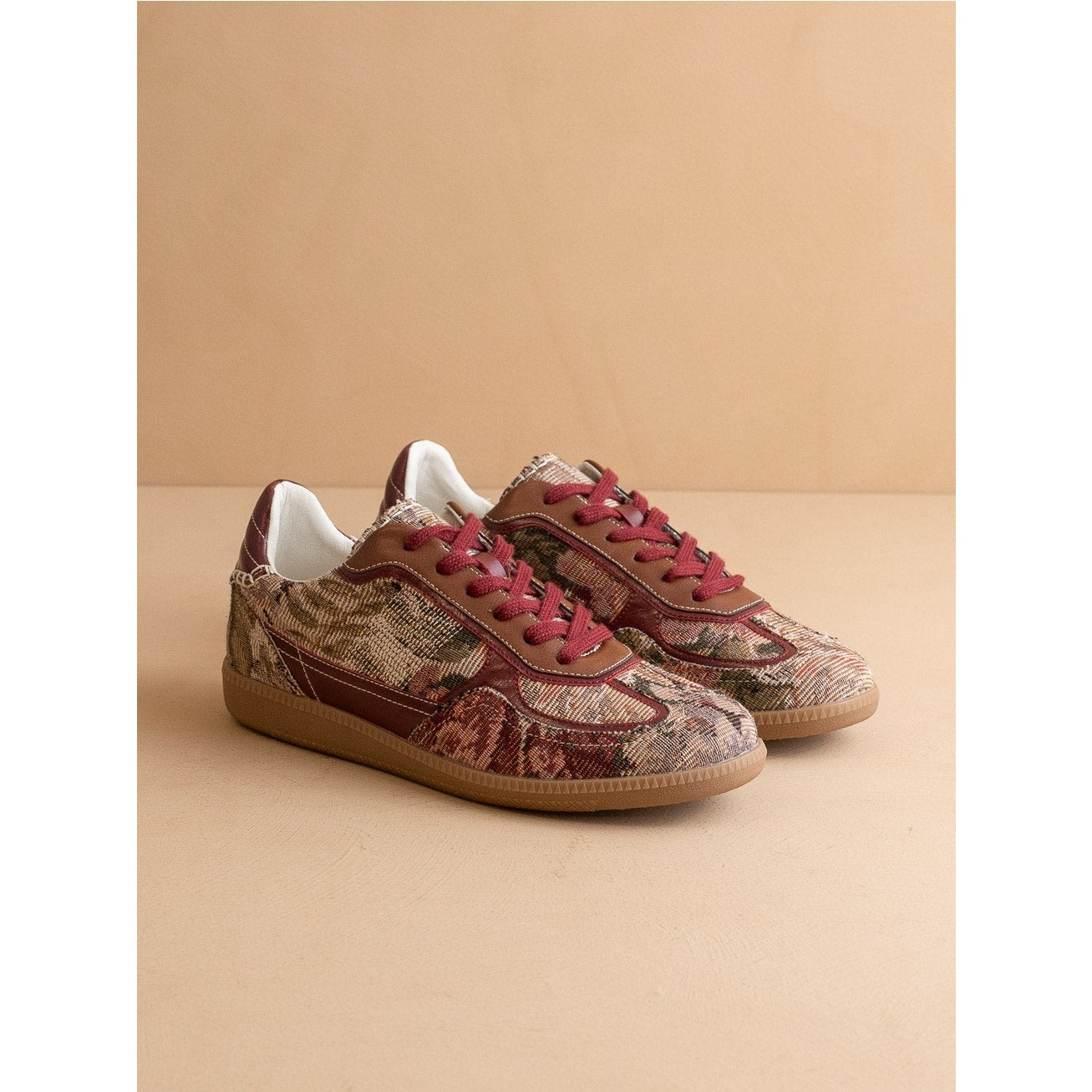 The Dalia Mauve Tapestry Lace Up Sneaker