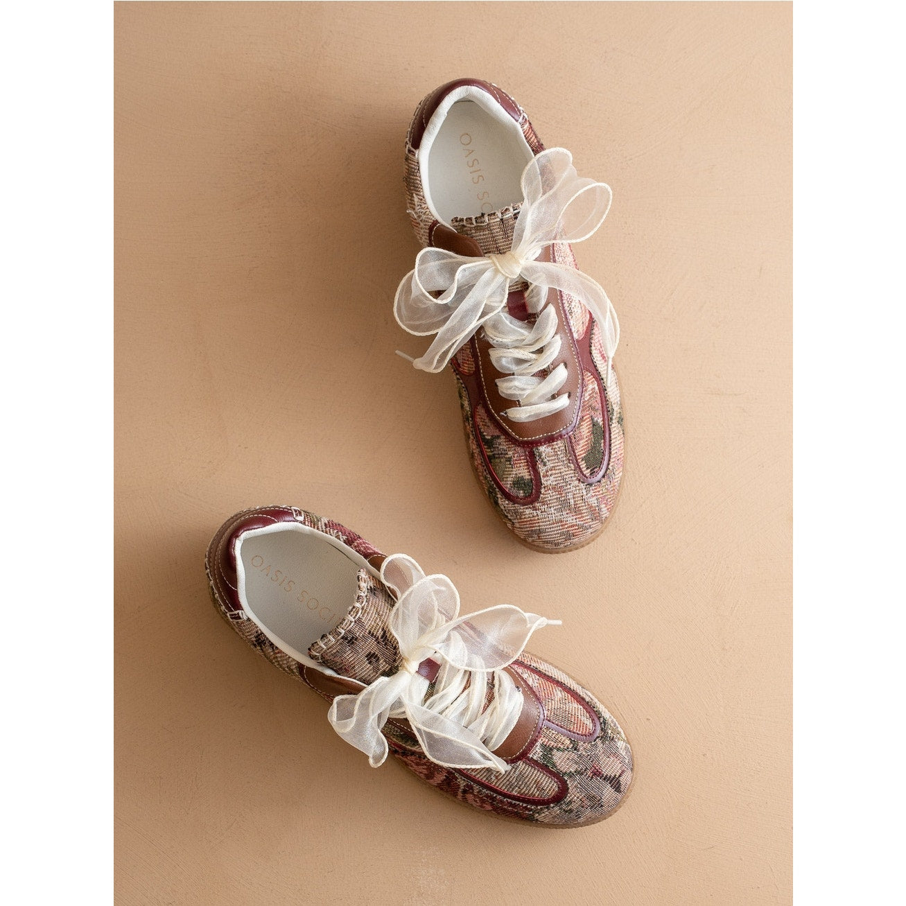 The Dalia Mauve Tapestry Lace Up Sneaker