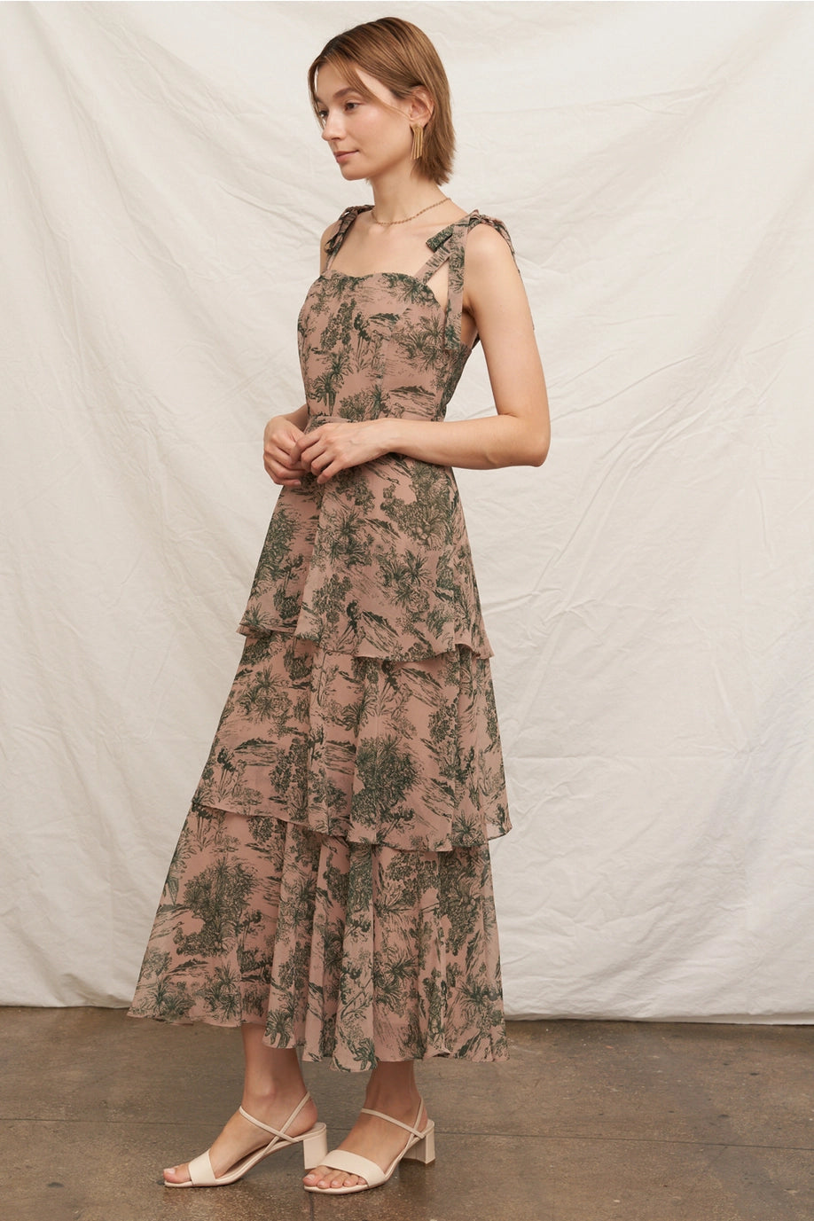 toile maxi dress Time After Blue Soft blue florals and a breezy silhouette make this midi dress effortlessly elegant Hyacinth House Vintage Blue Floral
