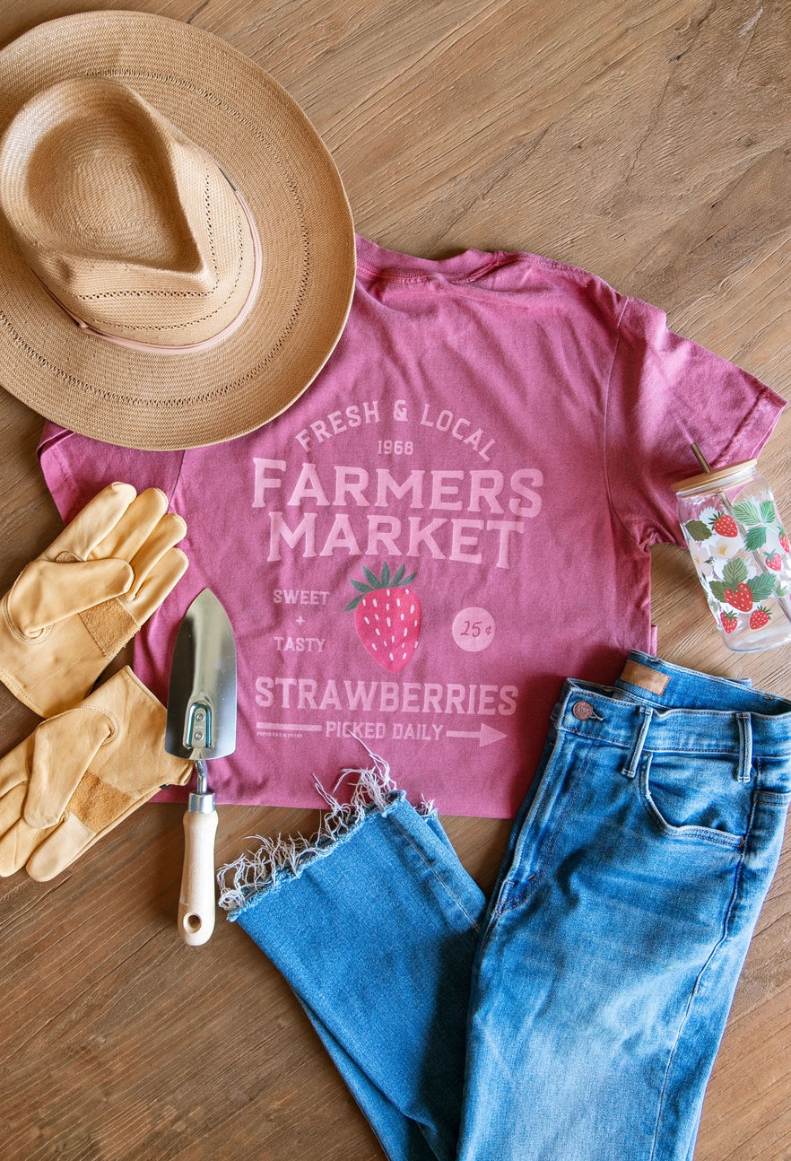 Strawberry Farmers Market Tee - Crimson
