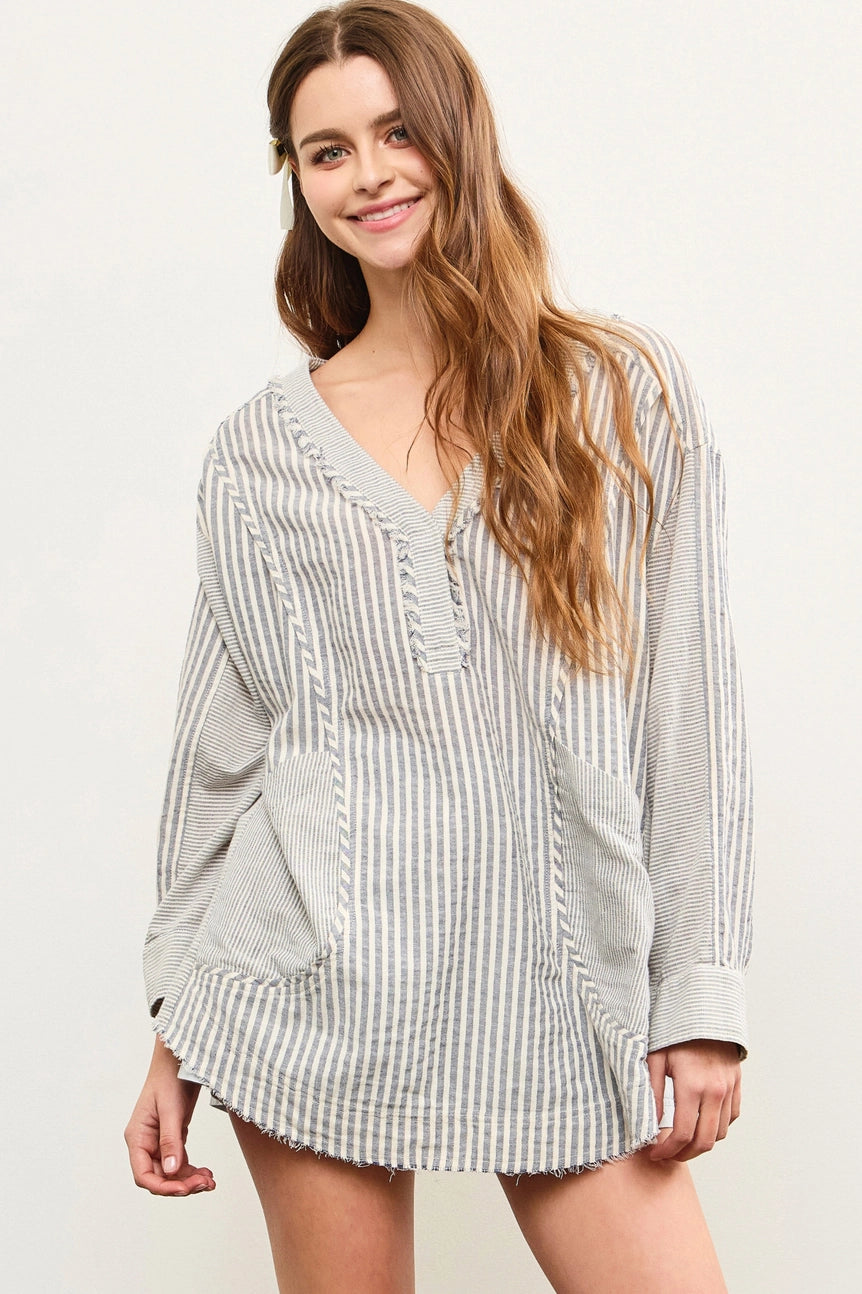 Patch Pocket Cotton V-Neck Top