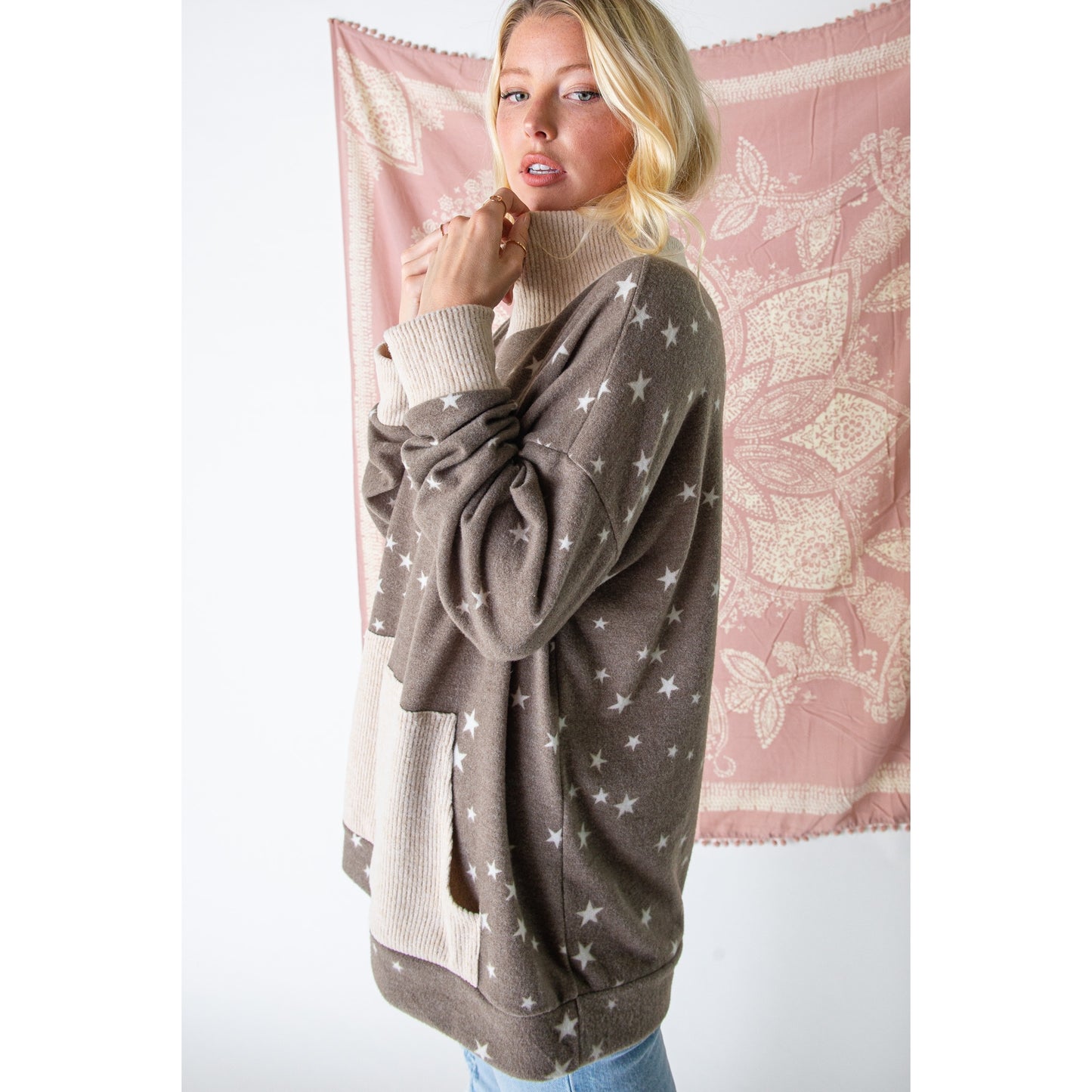 Oversized Star Print Knit Top - Wild Luxe Boutique