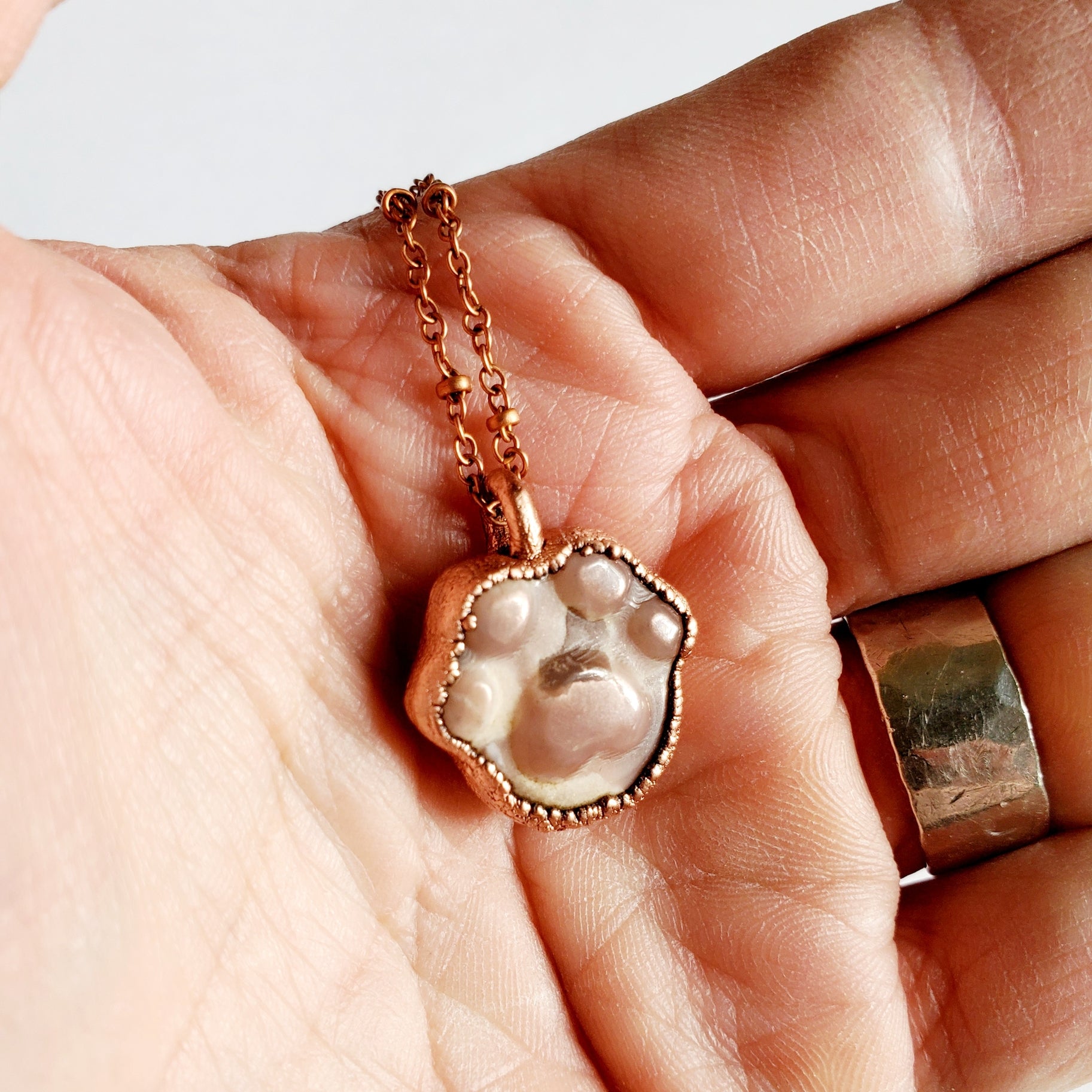 Flower Agate Paw Print Necklace - Wild Luxe Boutique